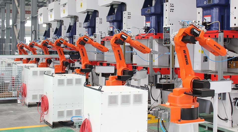 行業(yè)領(lǐng)跑的全智能生產(chǎn)線(xiàn)